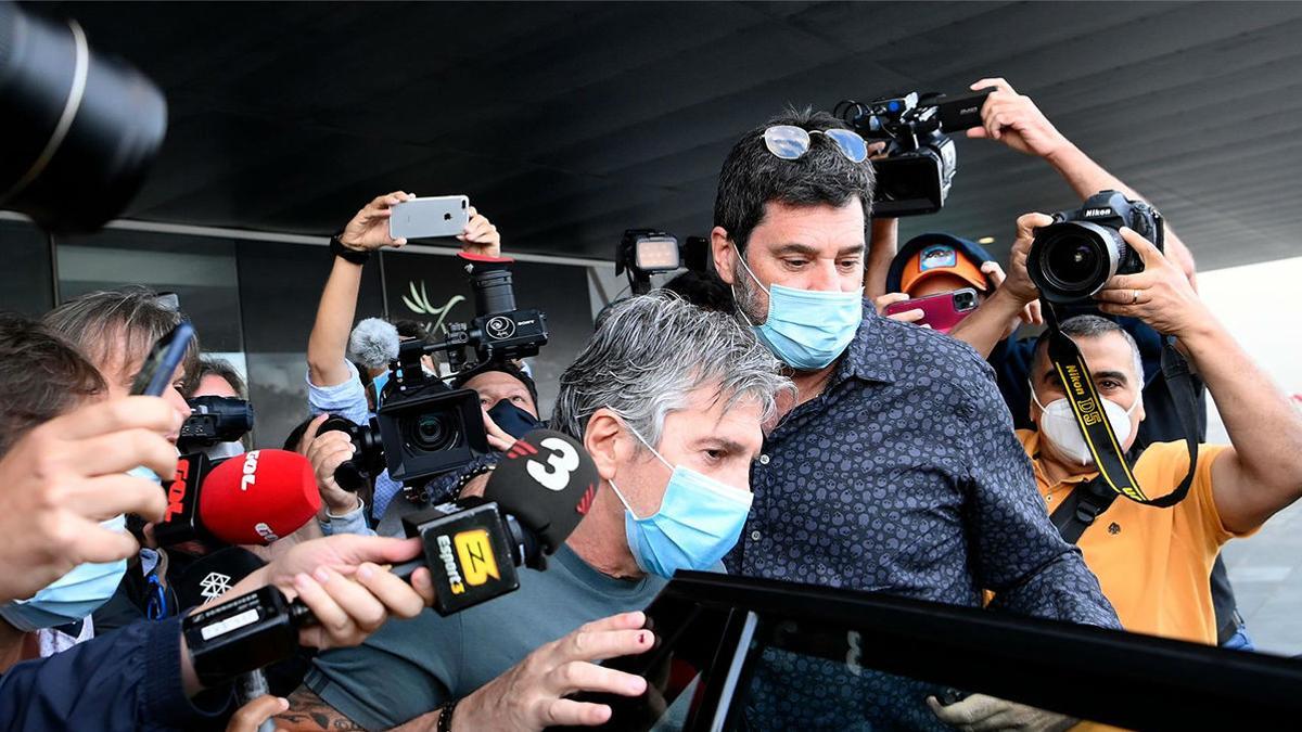 El padre de Messi aterriza en Barcelona para negociar la marcha de Leo del Barcelona