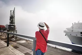 Santa Cruz de Tenerife, 'escondida' entre un mar de nubes