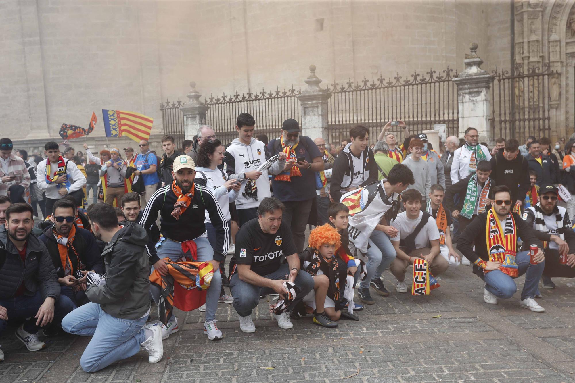 La afición valencianista toma Sevilla