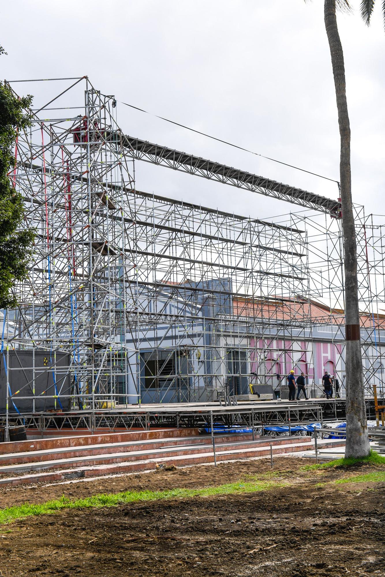 Montaje del escenario del Carnaval de Las Palmas de Gran Canaria 2023