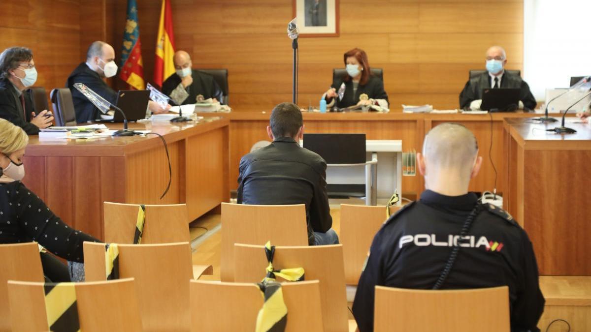 Once años de prisión por abusar de la hija de su novia en Vila-real