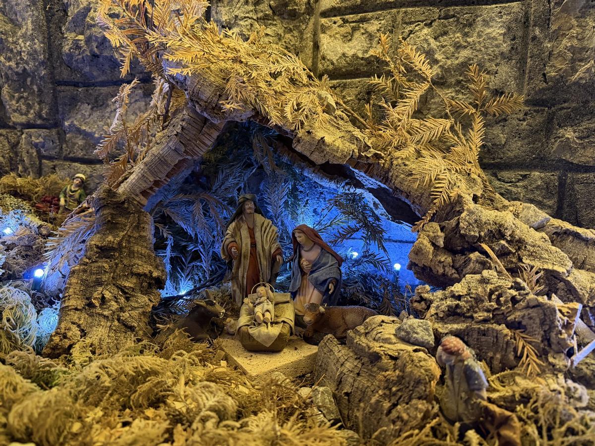 Así es la espectacular decoración navideña del pueblo de Andrín (Llanes)