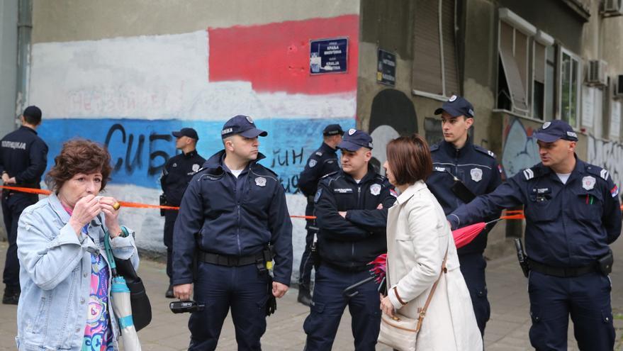 Nou morts pels trets d'un alumne en una escola de Belgrad