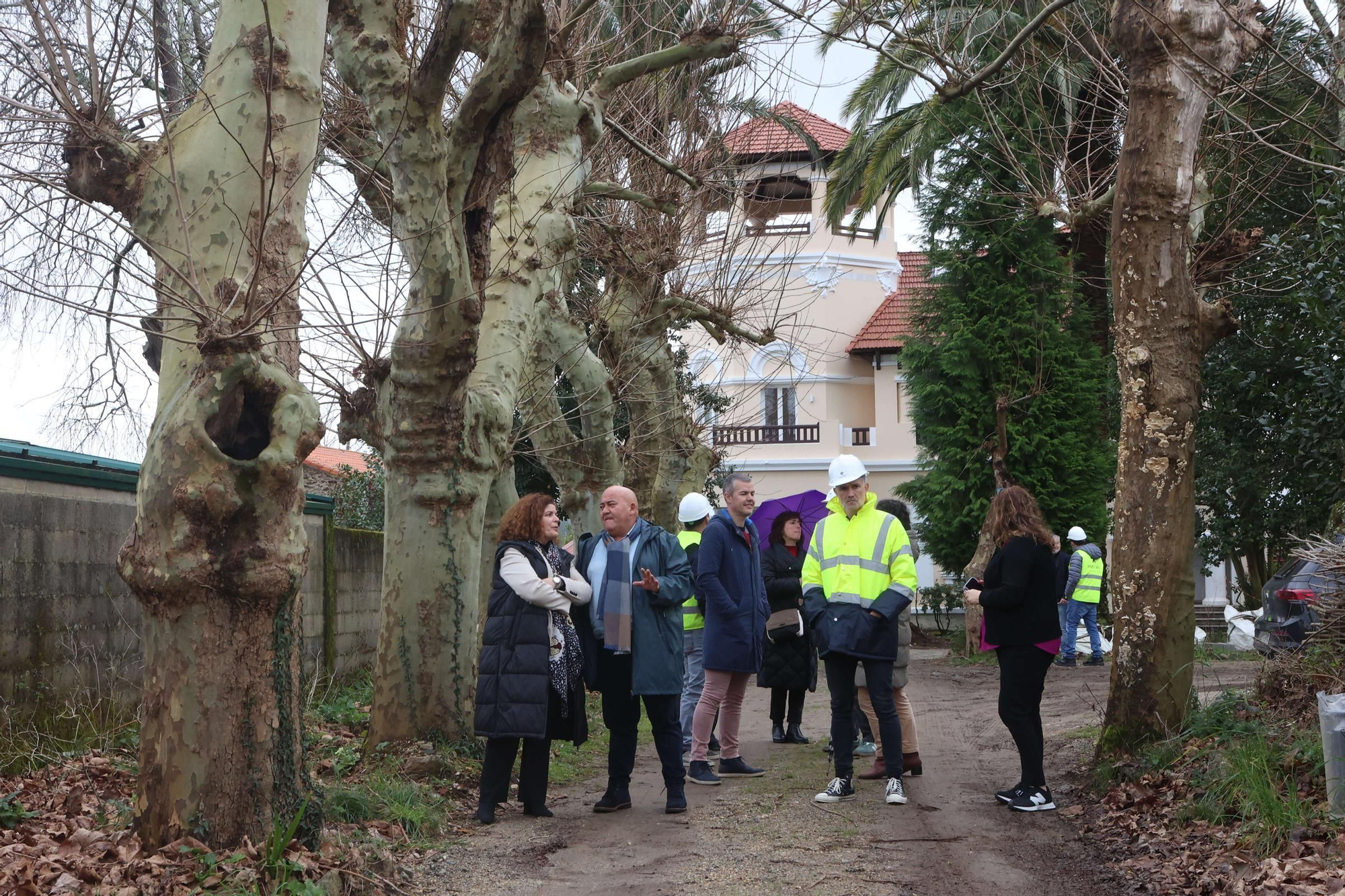 Visita a Finca Os Loureiros, sede del futuro Pazo da Cultura de Abegondo