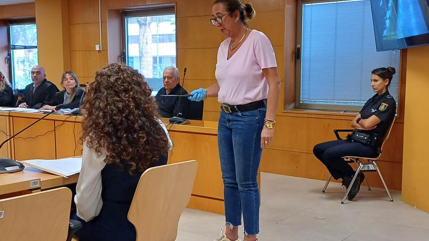 Condenan a 22 años de cárcel al vigués que mató a su mujer en Tenerife