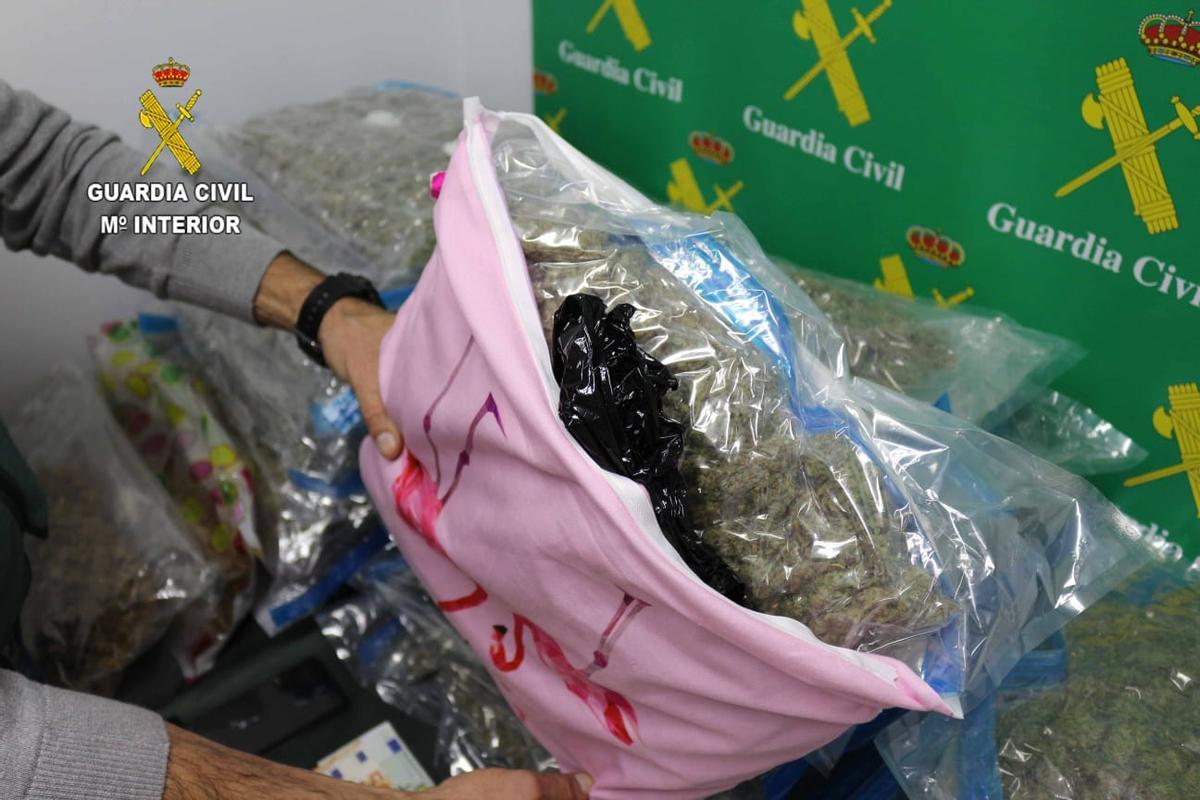 Droga aprehendida en Castrillón.
