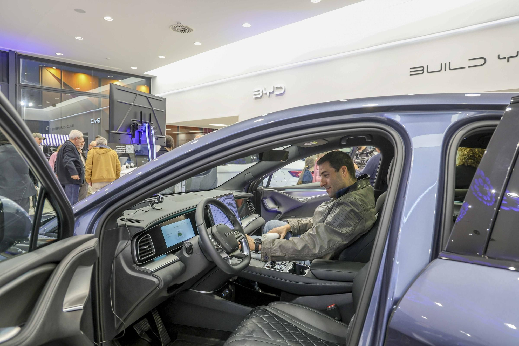 QUADIS Dream inaugura el primer centro BYD en Alicante.