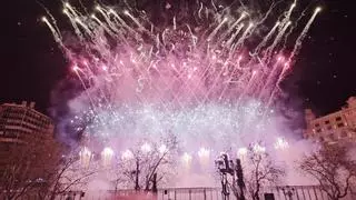 VÍDEO | Vulcano maravilla con una indescriptible "Alba de les Falles"