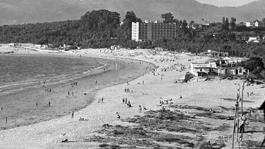 El Gobierno asumirá la recuperación dunar de Samil para alargar el arenal a niveles de 1970