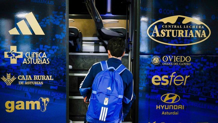 El Oviedo espera en Soria la nueva fecha de la Copa en una jornada de luto en España