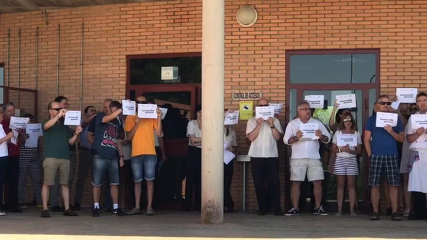 Los trabajadores de la prisión de Zuera protestan por sus condiciones laborales.