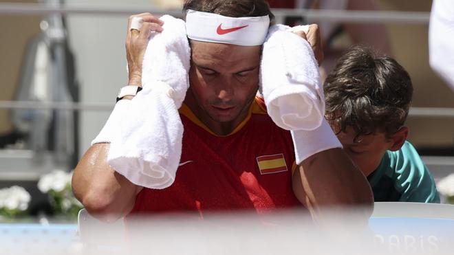 Rafa Nadal durante su derrota contra Novak Djokovic en los Juegos Olímpicos de París.