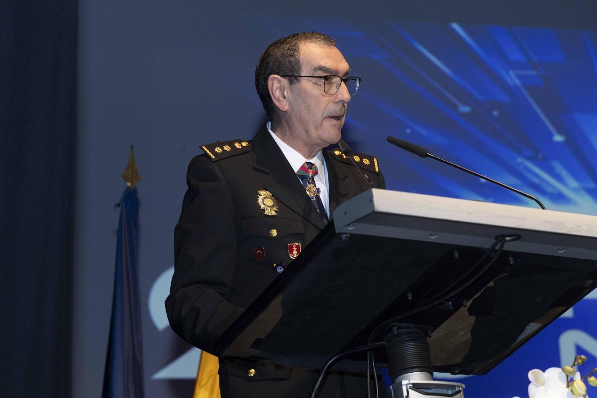 La Policía Nacional conmemora en Alicante el 202 aniversario de su creación