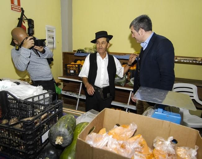 VISITA DE FERNANDO CLAVIJO A TEJEDA