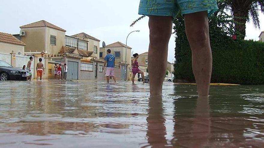 Una imagen de la CN-332 que continuamente sufre problemas ante las inundaciones producidas por las precipitaciones.