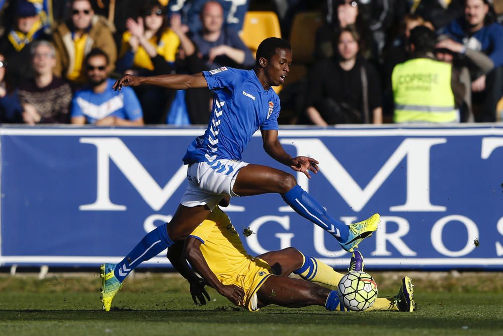 El Oviedo cae derrotado ante el Alcorcón