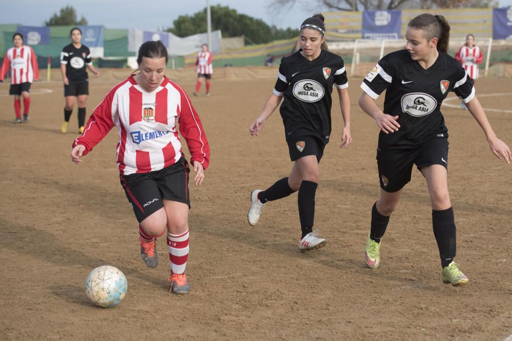 La primera jugadora transsexual catalana debuta a