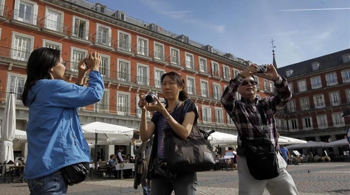 cmontanyes23952139 madrid 18 10 13 turistas en madrid foto jose160127180122 cmontanyes23952139 madrid 18 10 13 turistas en madrid foto jose160127180122