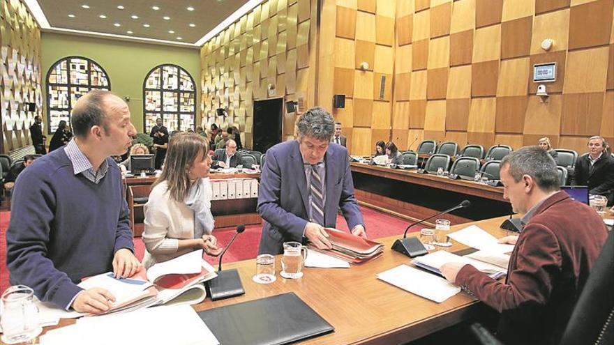 PSOE y CHA piden reunirse con los responsables de cada área