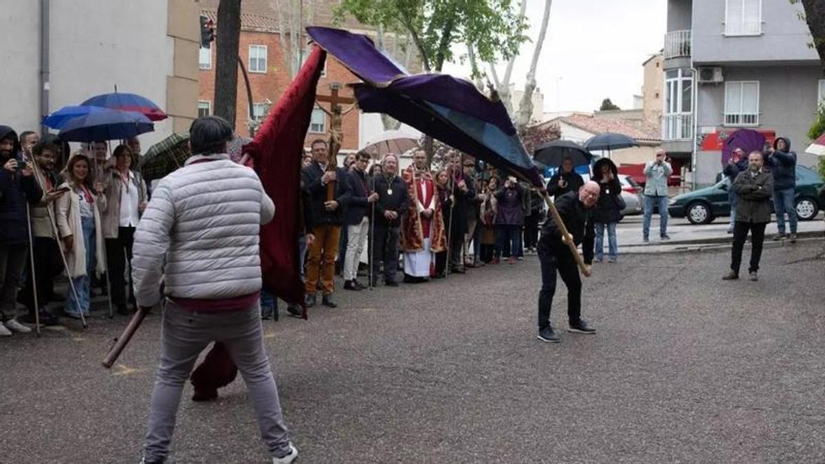 Saludo de pendones una celebración anterior.