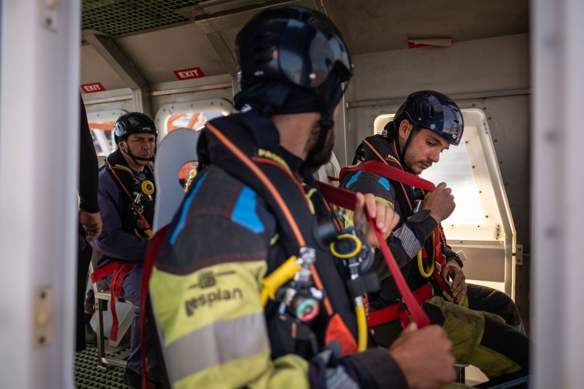 Curso de formación del EIRIF en amerizajes de helicópteros