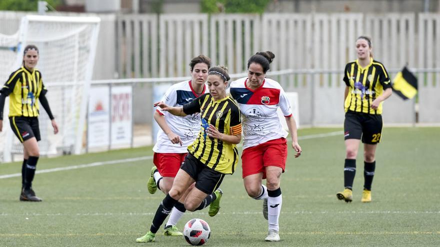 Sílvia Masferrer, en una acció del partit contra el Pallejà.