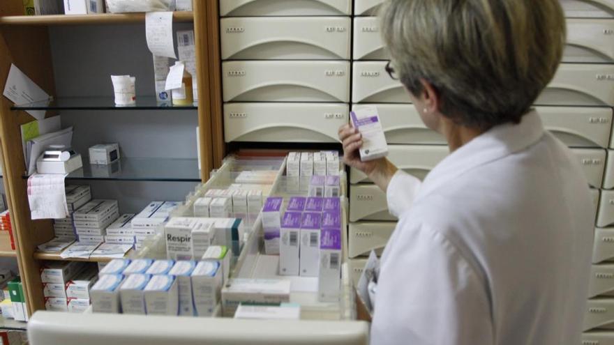 Seis de cada diez farmacéuticos gallegos dispensan antibióticos sin receta médica