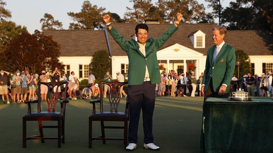 Matsuyama, vestido con la chaqueta verde del vencedor del Masters.