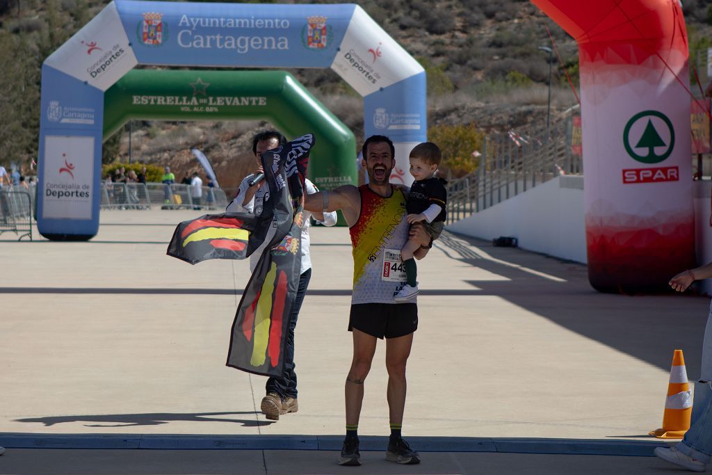 Momento de la llegada a meta en la Ruta de las Fortalezas de Cartagena