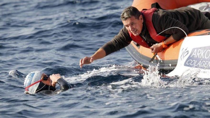David Meca cruza a nado el estrecho de Gibraltar
