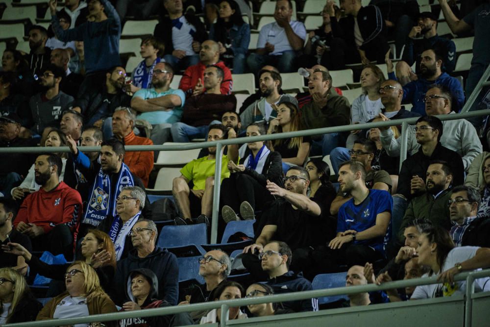 Partido de Liga CD Tenerife y el Rayo Valllecano.