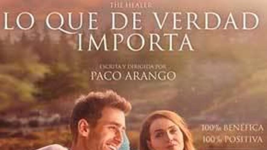 Paco Arango estrena su película benéfica
