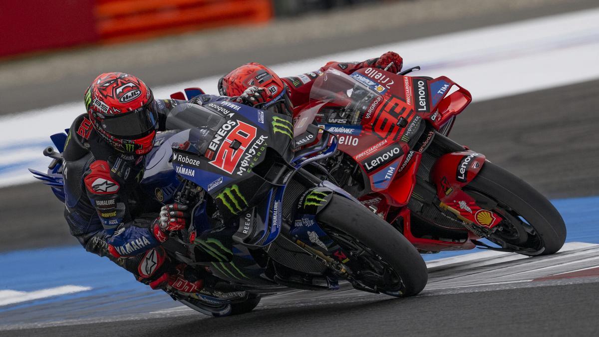 20 QUARTARARO Fabio (fra), Monster Energy Yamaha MotoGP, Yamaha YZR-M1, action 93 MARQUEZ Marc (spa), Ducati Lenovo Team, Ducati Desmosedici GP25, action during the 2025 MotoGP Motul Grand Prix of the Netherlands, Netherlands GP, on the TT Circuit Assen, from June 27 to 29, in Netherlands - Photo Studio Milagro / DPPI AFP7 27/06/2025 ONLY FOR USE IN SPAIN. GIGI SOLDANO / DPPI Media / AFP7 / Europa Press;2024;HOLLAND;JUIN;MOTO;MOTORBIKE;MOTORCYCLE;Motorsport;NETHERLANDS;PAYS-BAS;Sport;MOTO - MOTO GP - NETHERLANDS GRAND PRIX 2025;