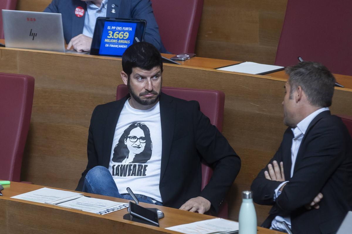 Valencia. VLC. Sesion de control de Les Corts al president de la Generalitat Valenciana Juan Francisco Perez Llorca. Carles Esteve