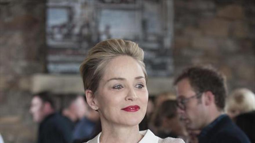 Sharon Stone presenta a su nuevo novio