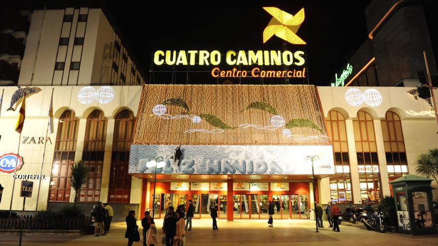 SUBASTA JUZGADOS A CORUÑA: El local del centro comercial Cuatro Caminos que  sale a subasta por 2,21 millones