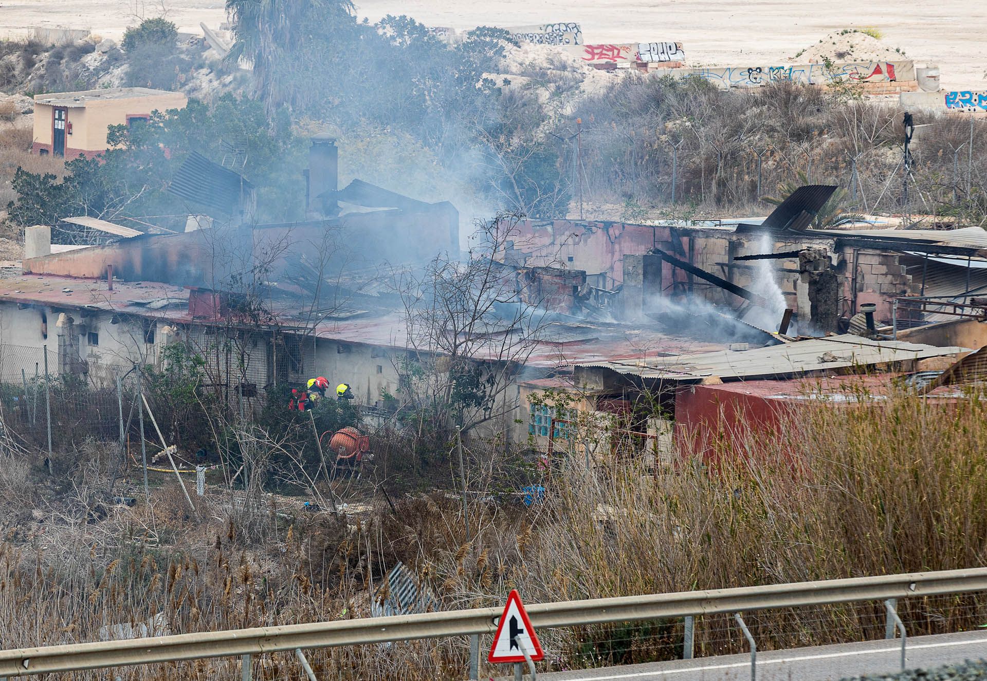 Grave explosión en la pirotecnia Hermanos Sirvent en Fontcalent, Alicante
