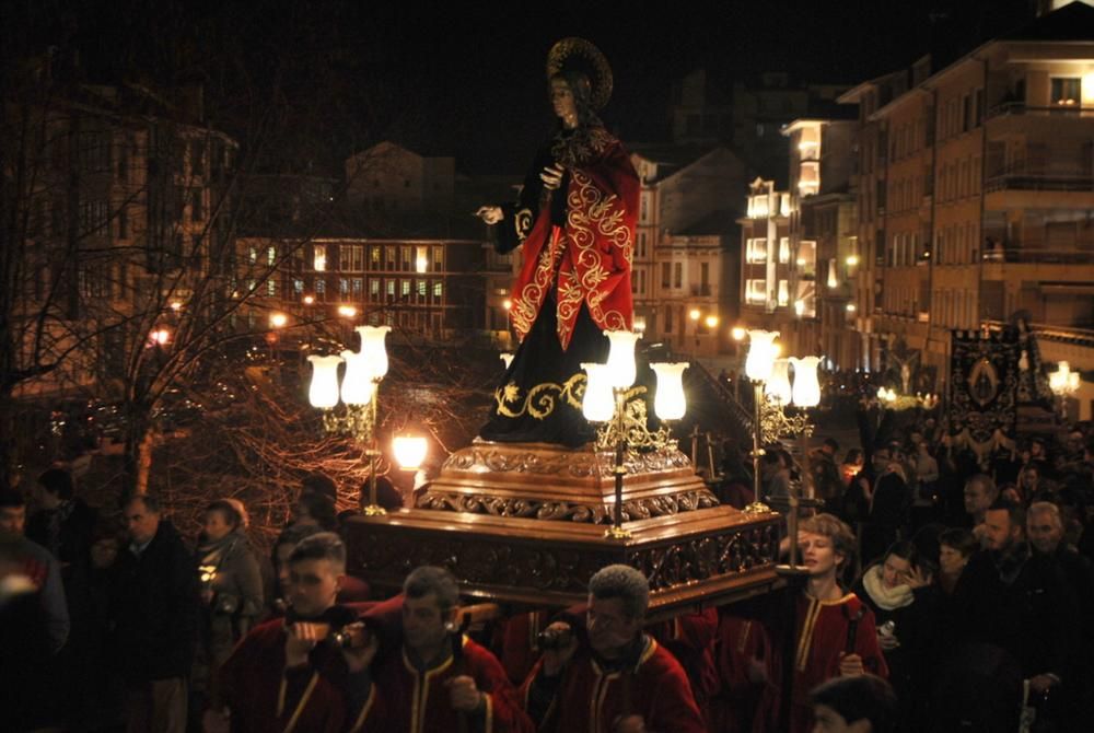 Procesión del Cristo del Perdón en Luarca