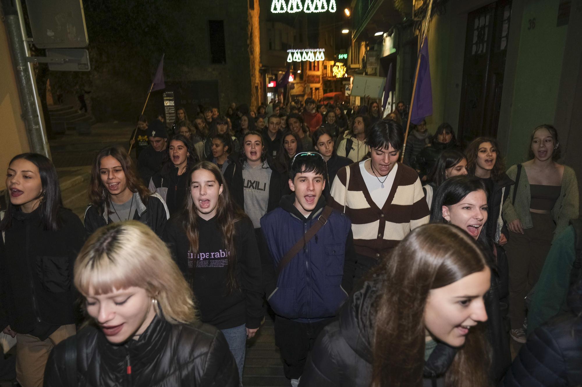 Manresa clama contra la violència masclista, en fotos