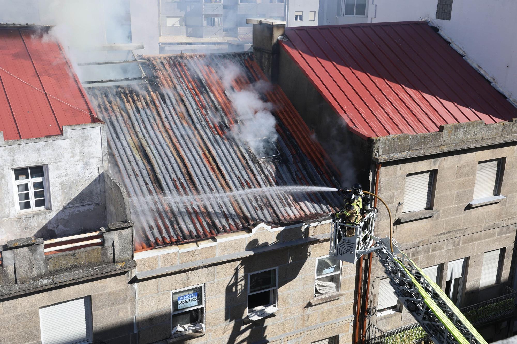 Así fue el incendio que calcinó una vivienda en Sanjurjo Badía