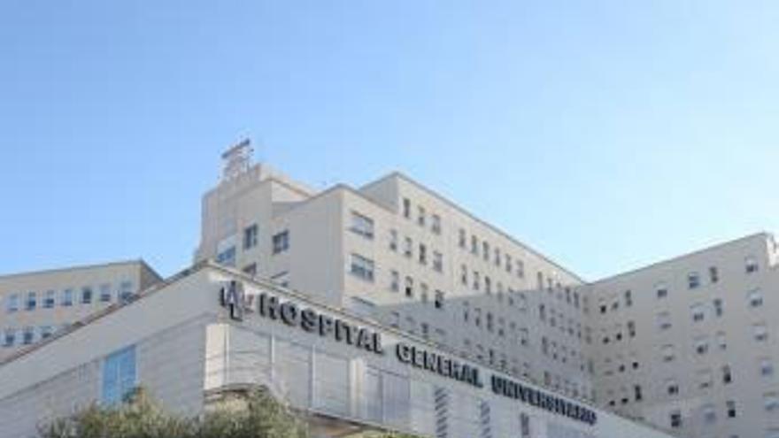 Fachada del Hospital General de Alicante.