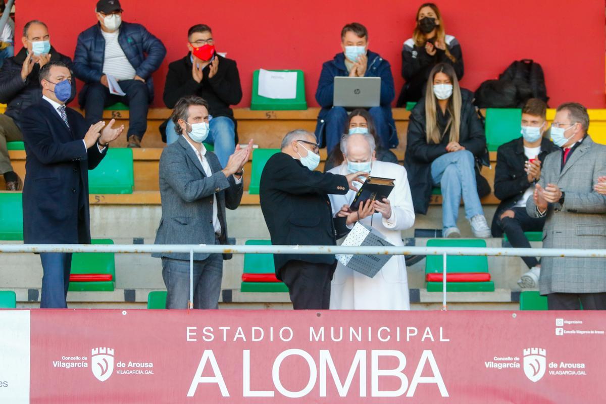 Las imágenes de la victoria del Arosa ante el Salamanca (1-0)