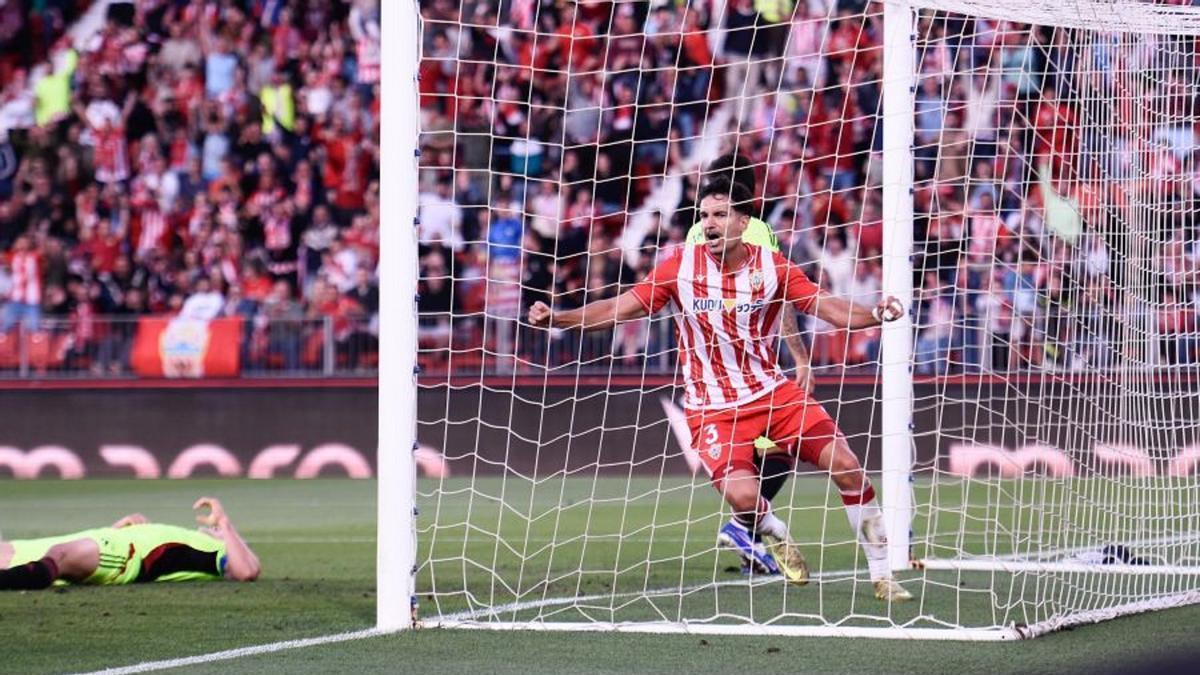 El Almería se impuso por 4-2 al Mirandés.