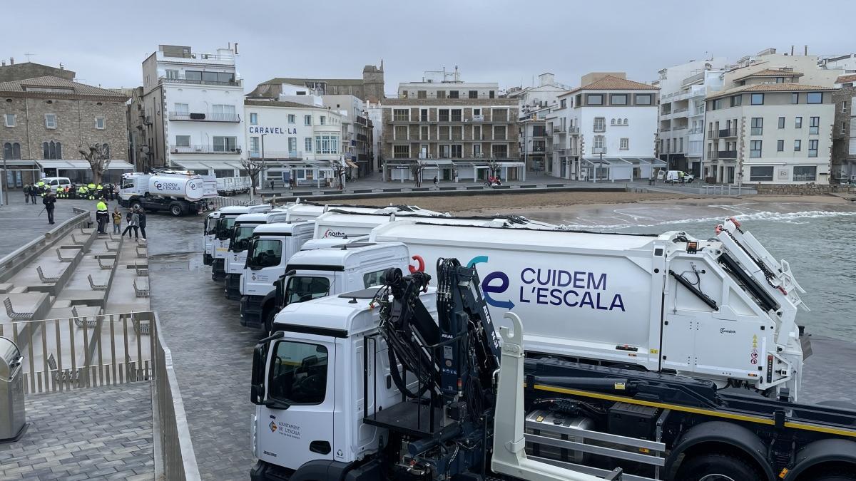 Presentació de la nova flota de vehicles, els més grans