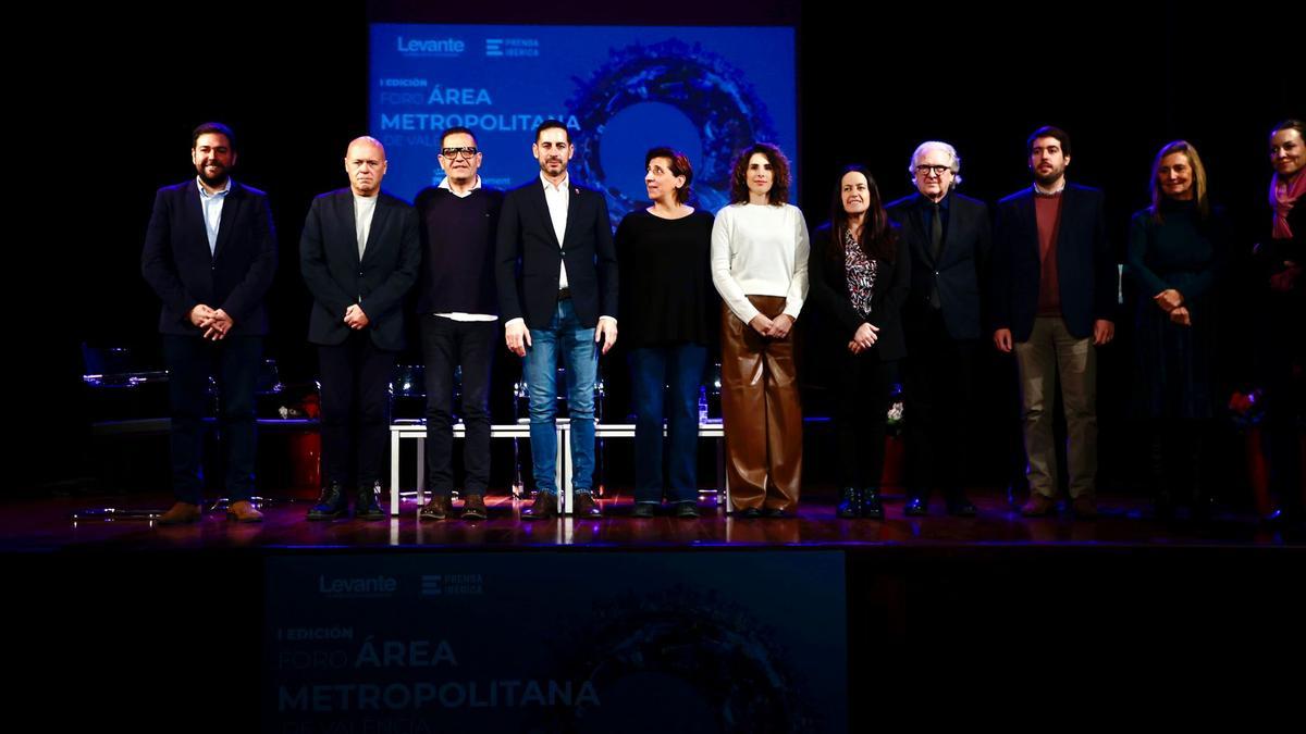 Algunos de los participantes en el I Foro Metropolitano de Levante-EMV en Mislata.