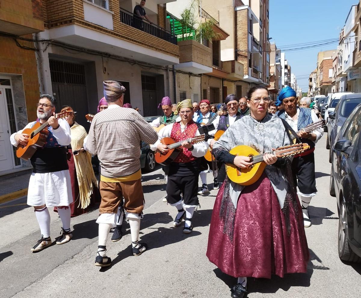 Un pasacalle reciente, en los actos por San Jorge.