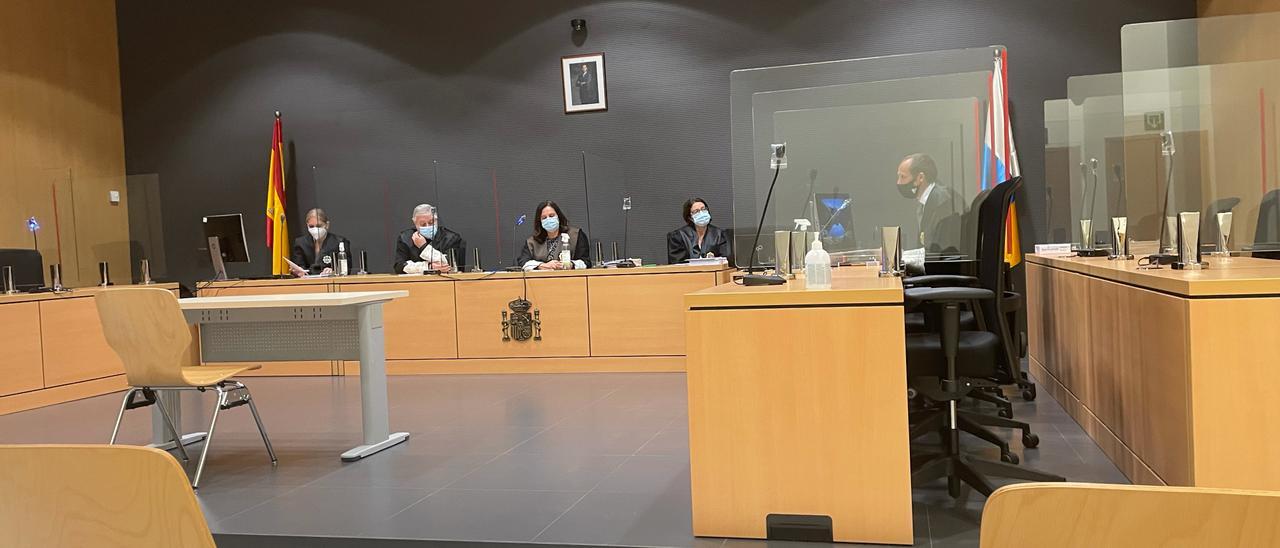 El Tribunal de la Sección Segunda de la Audiencia Provincial encabezada por la magistrada presidente Pilar Parejo Pablos.