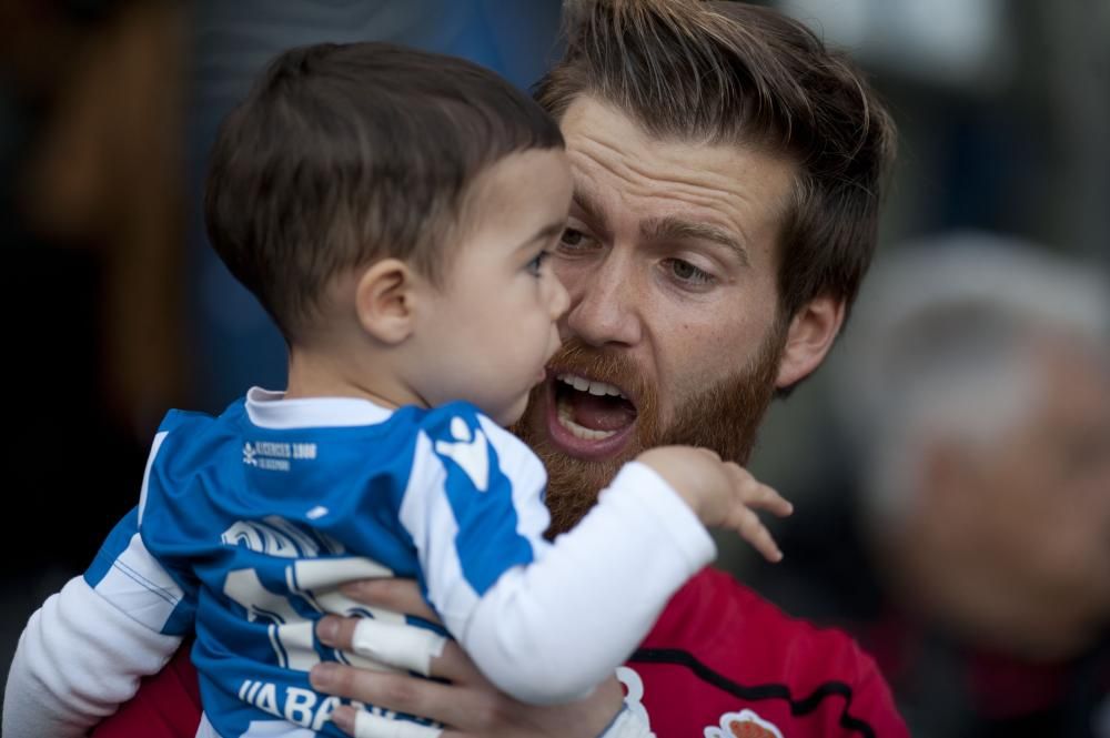 La afición del Dépor llena Riazor ante el Mallorca