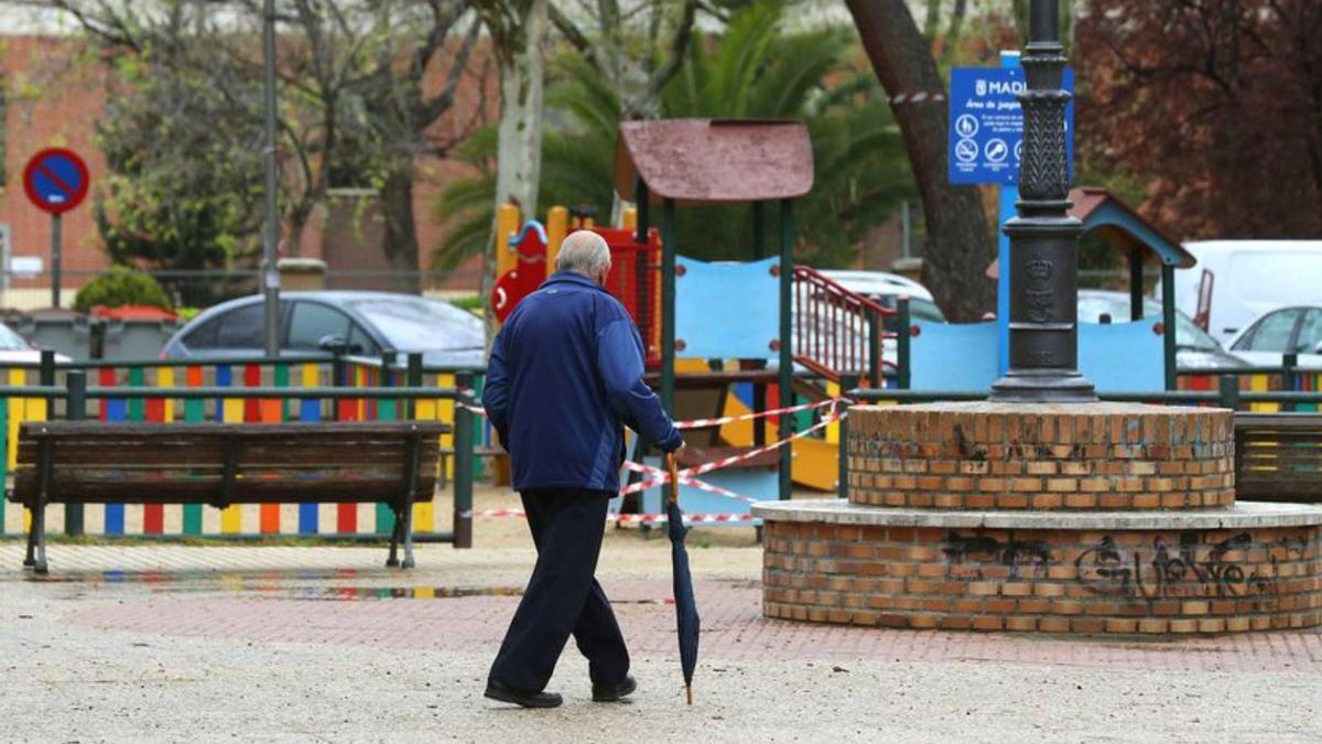 Un paseante en la Arena.