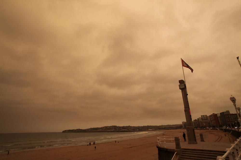 El humo de los incendios llega a Gijón